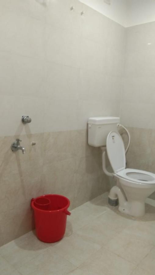 Dubby Indian Hotel Inn ! Пури Екстериор снимка