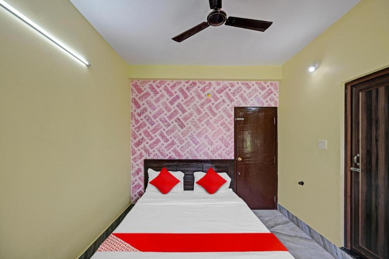 Dubby Indian Hotel Inn ! Пури Екстериор снимка